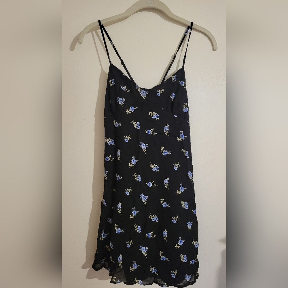 Forever 21 Floral Black Mini Dress